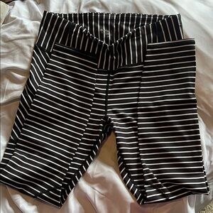 Athleta Black and White Contender Leggings